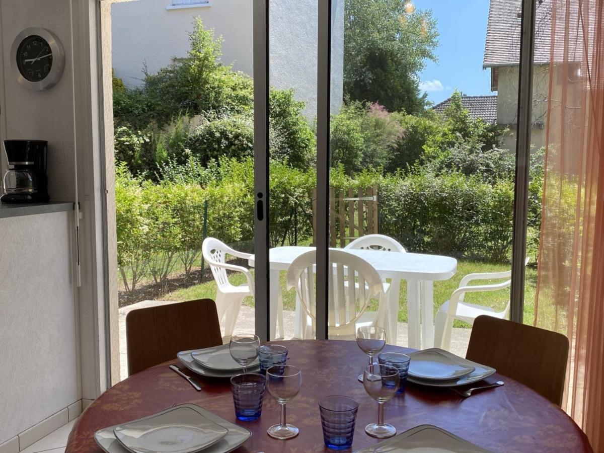 Cabourg : Studio Rez-De-Jardin Proche Plage, Animaux Acceptes, Tv, Wi-Fi Optionnel - Fr-1-487-331 Exterior photo