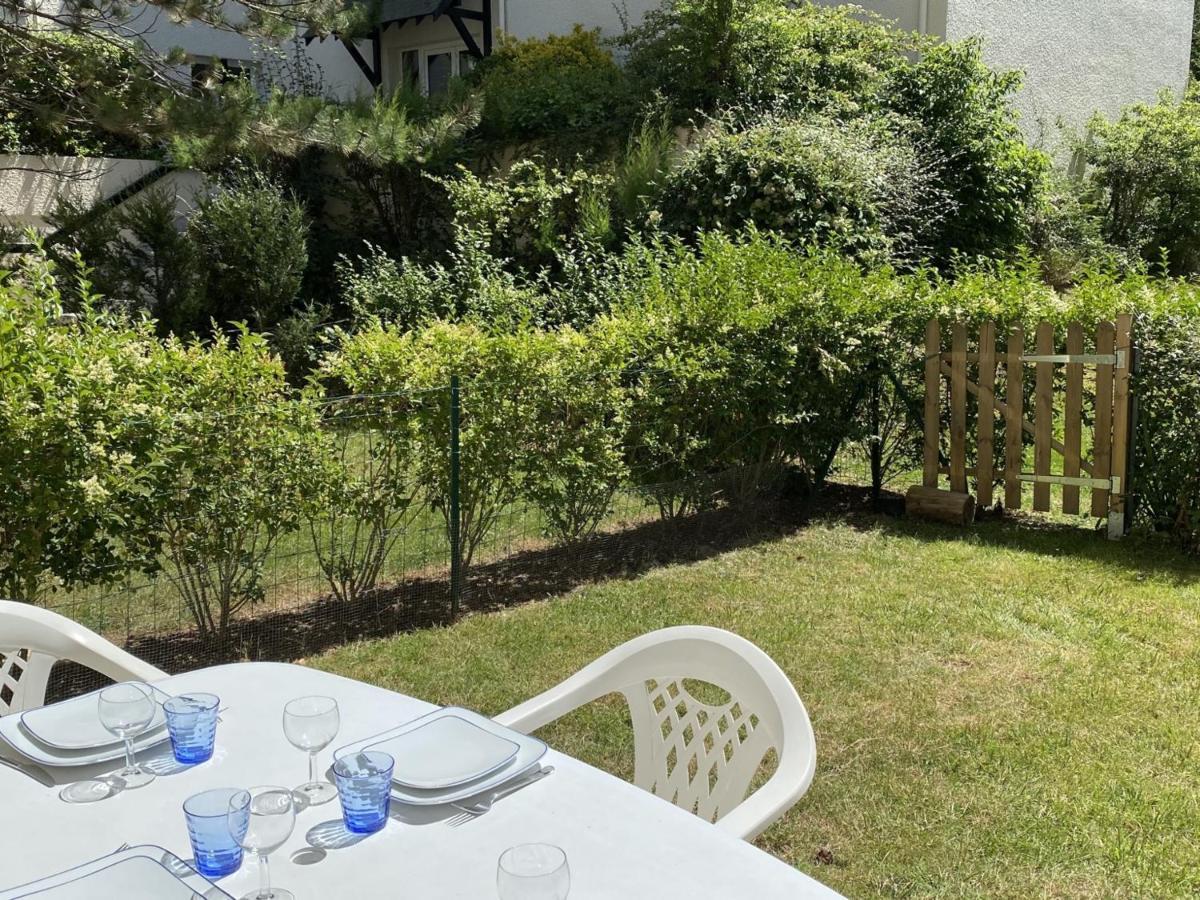 Cabourg : Studio Rez-De-Jardin Proche Plage, Animaux Acceptes, Tv, Wi-Fi Optionnel - Fr-1-487-331 Exterior photo
